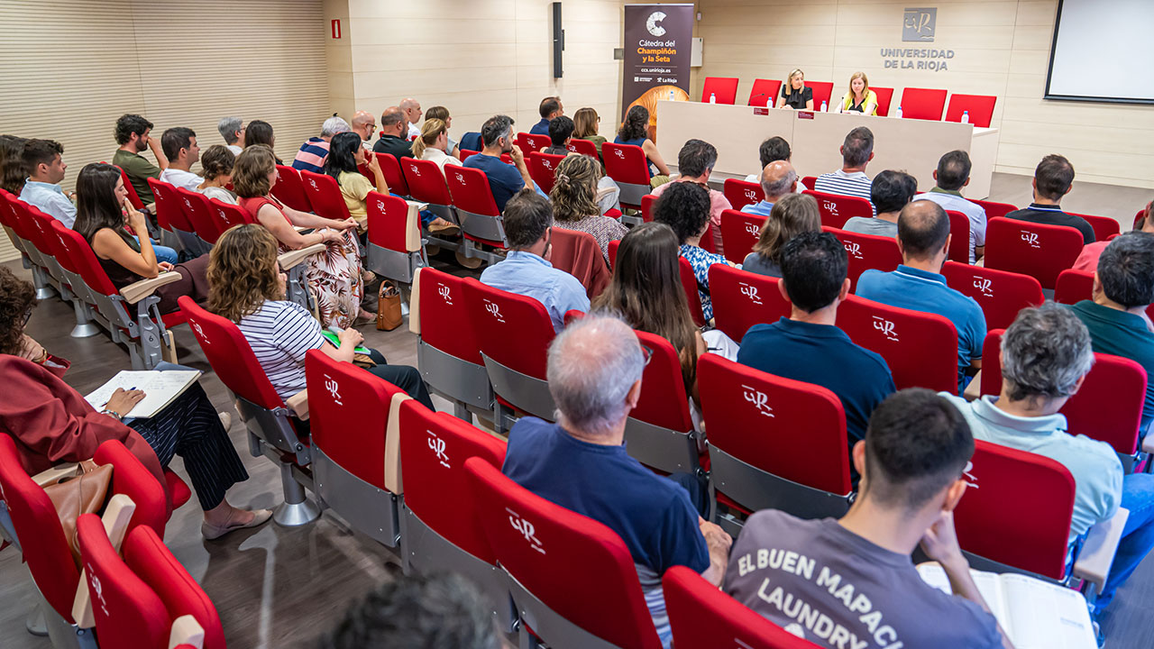 La Cátedra Extraordinaria del Champiñón y la Seta de la UR fortalecerá la competitividad, sostenibilidad e innovación del sector